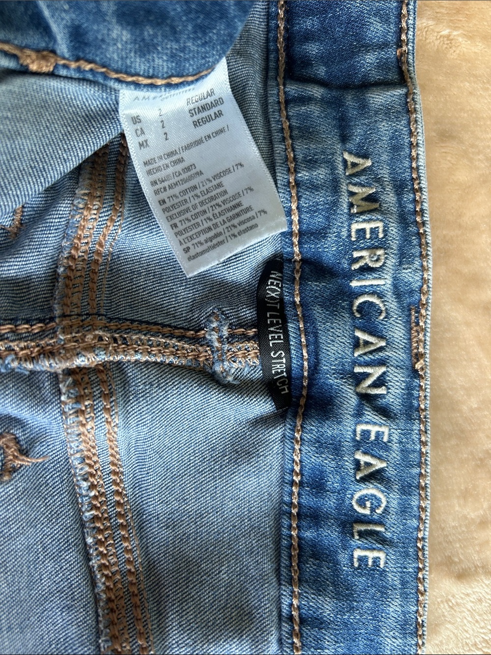 American Eagle Outfitters Women's Blue High-Rise Flare Jeans - Picture 2 of 8